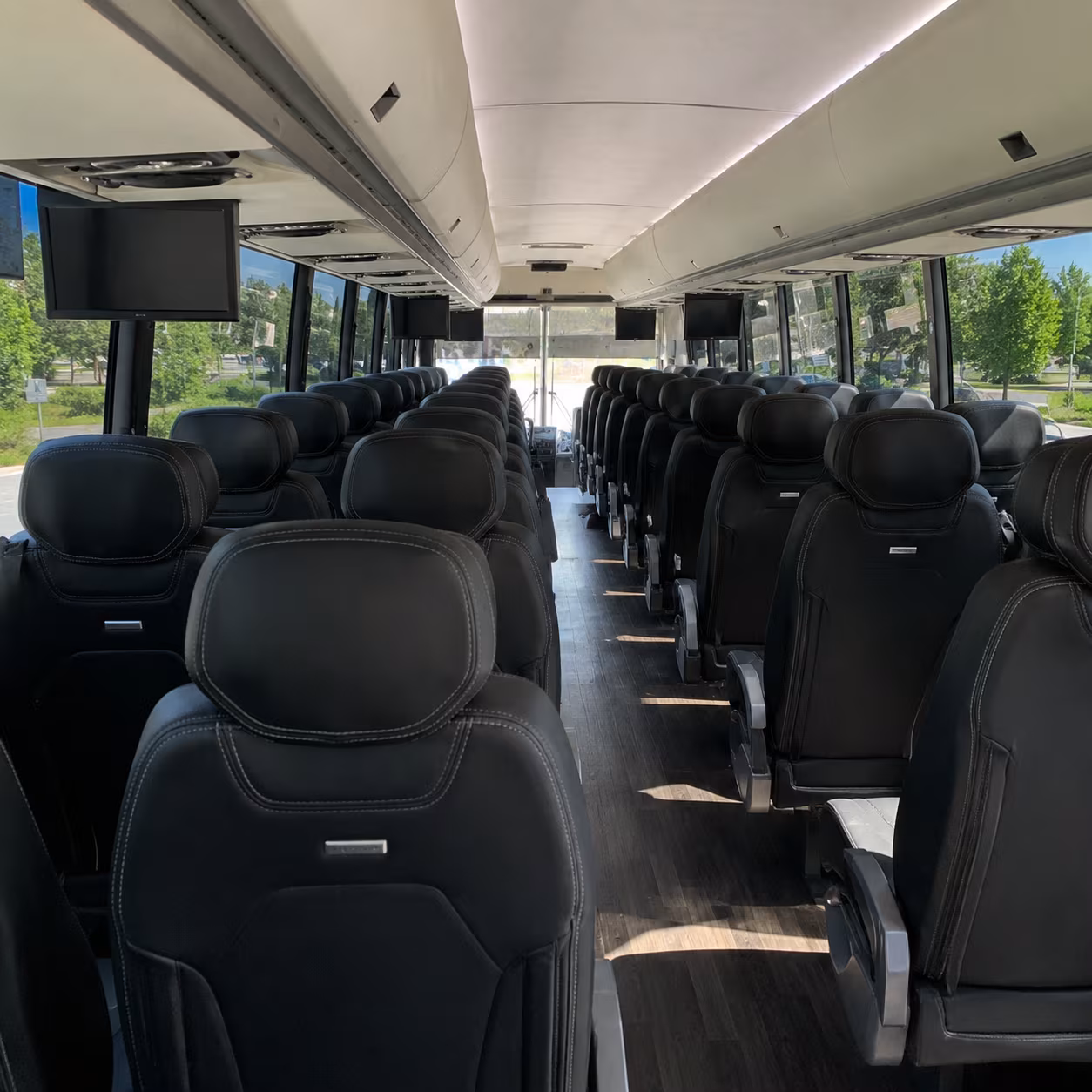 charter bus and shuttle service to newark liberty international airport ewr