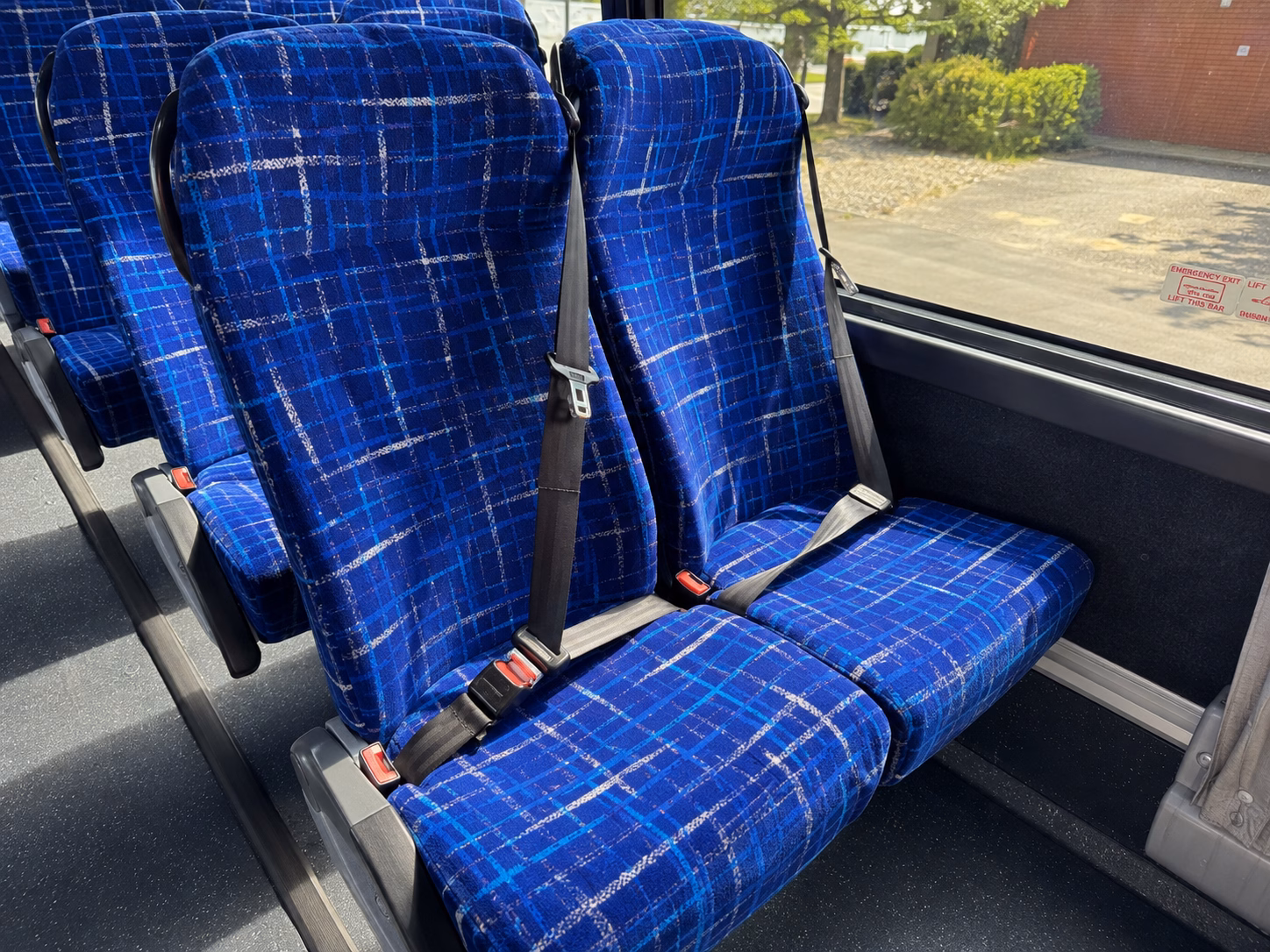 charter buses for corporate groups heading into the new york metro