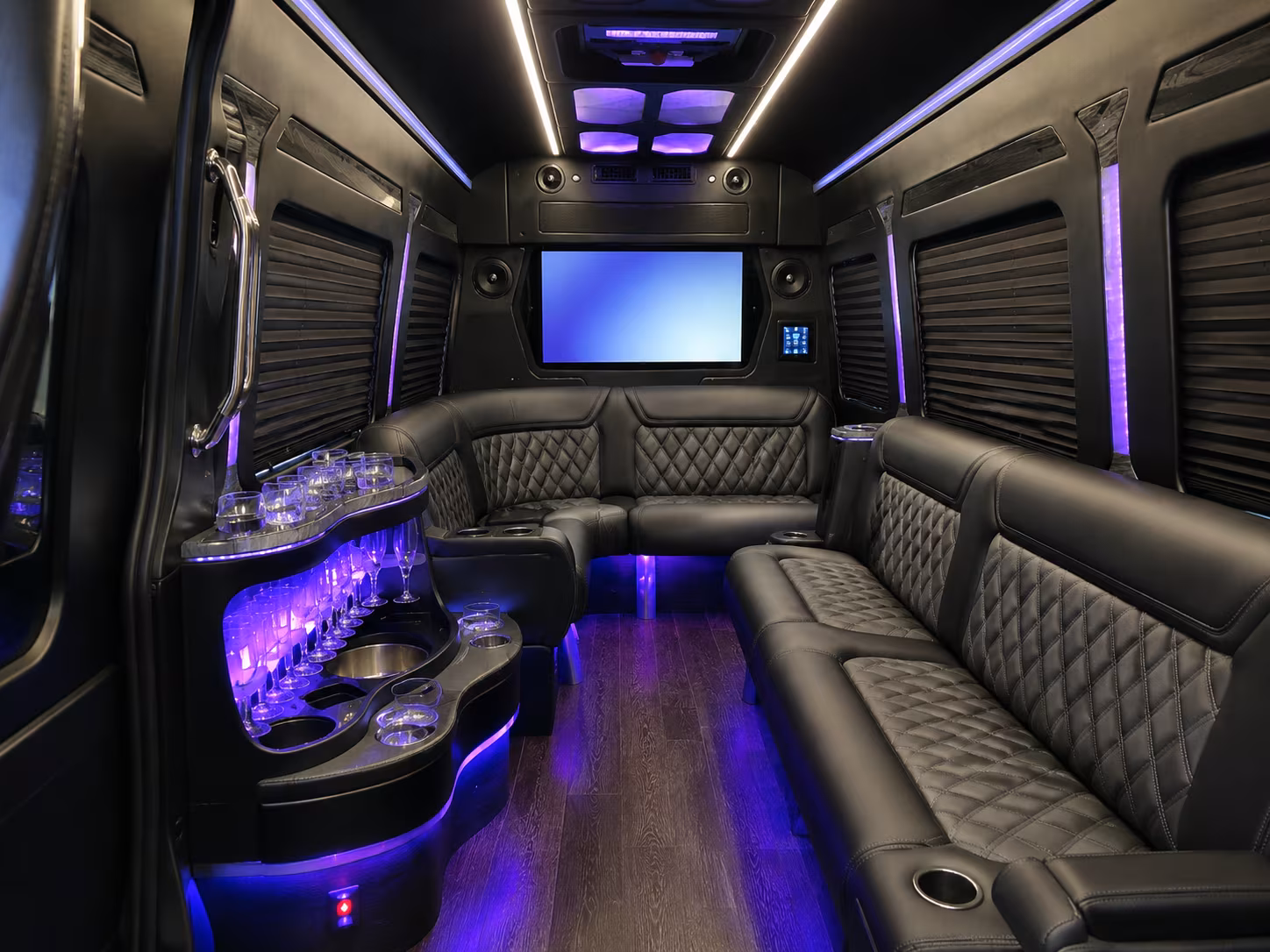 corporate off site and team event buses from toms river